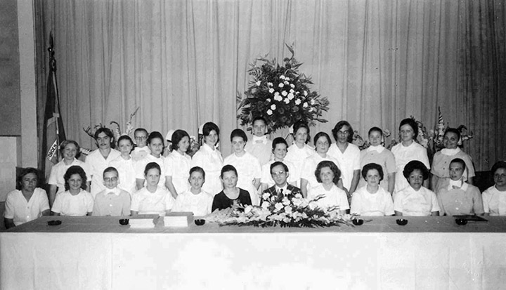 Formatura da Escola de Enfermagem (1973)